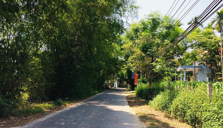 Scenic route from Hoi An to Ba Na Hills (Golden Bridge)