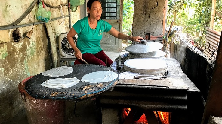 Rice paper making in Hoi An